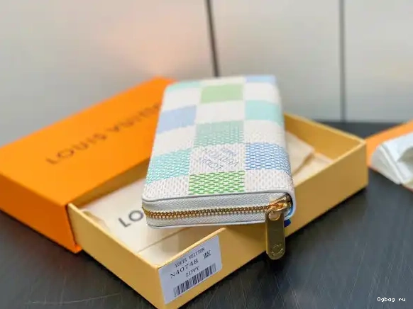 cm LOUIS VUITTON WALLET-19.5*10.5*2.5 ZIPPY 0521